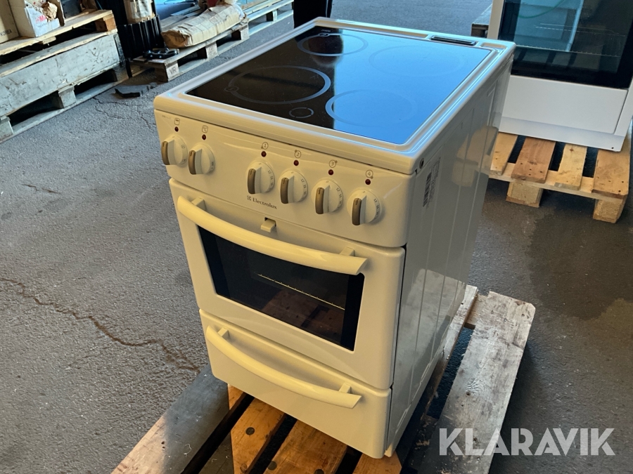 Spis med ugn Electrolux EKC 5120