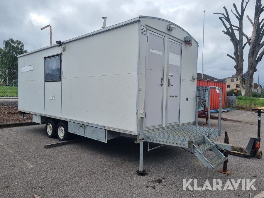 Manskapsbod med verkstadsdel