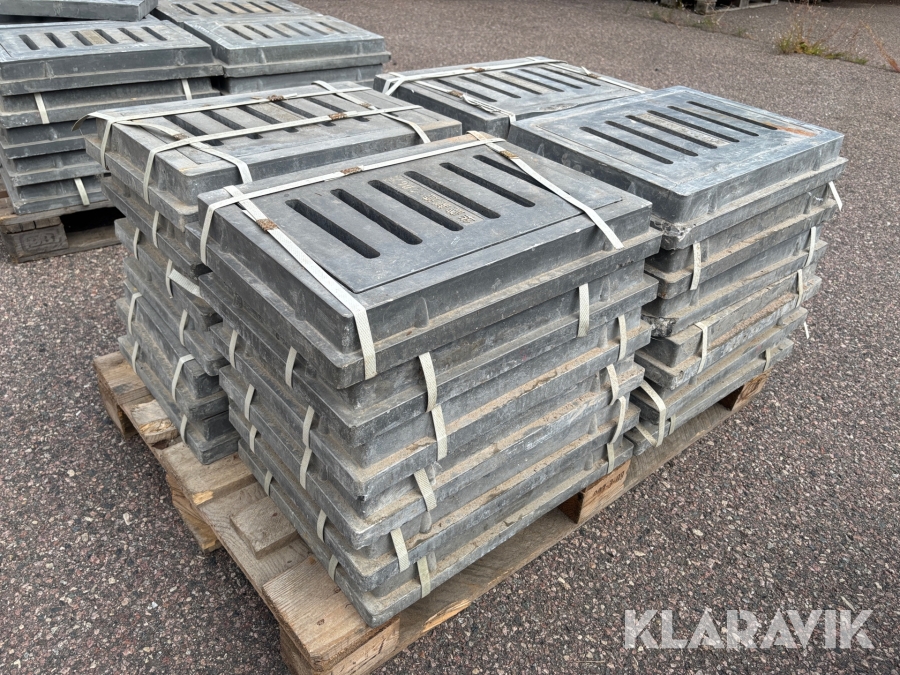 Ingjutna brunnslock 24st