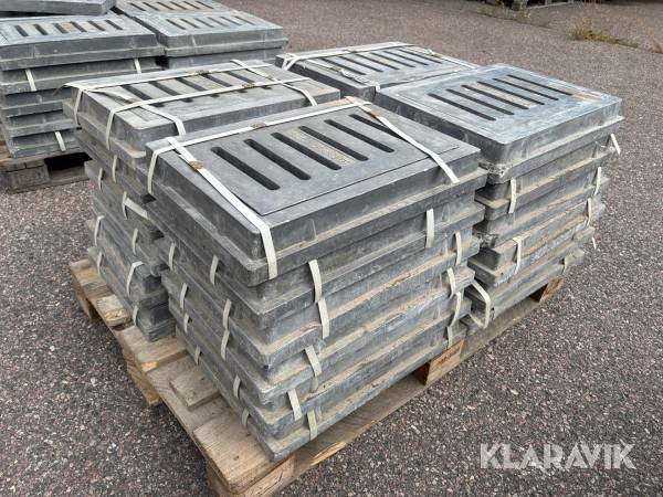 Ingjutna brunnslock 24st