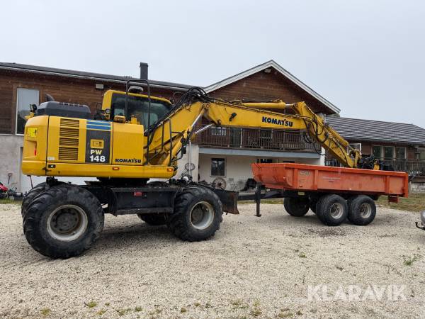 Grävmaskin Komatsu PW148-8 med tippkärra & redskap