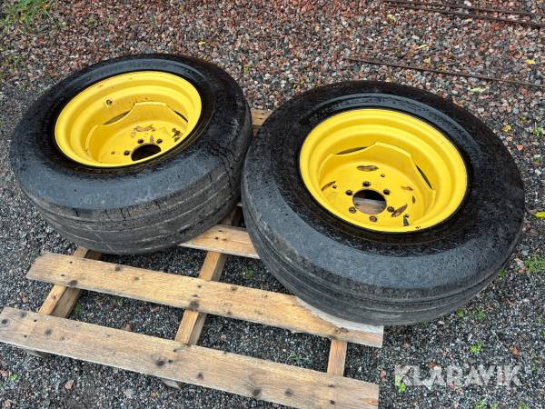 Däck med fälg Goodyear Super Flotation
