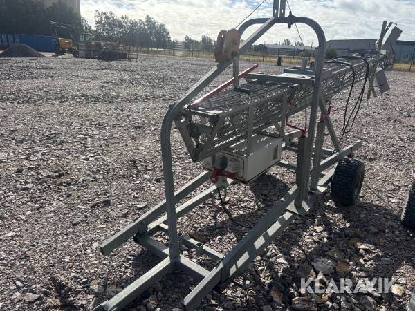 Belysningsmast Amiga 12 m 12 meter 3 lampor på hjul
