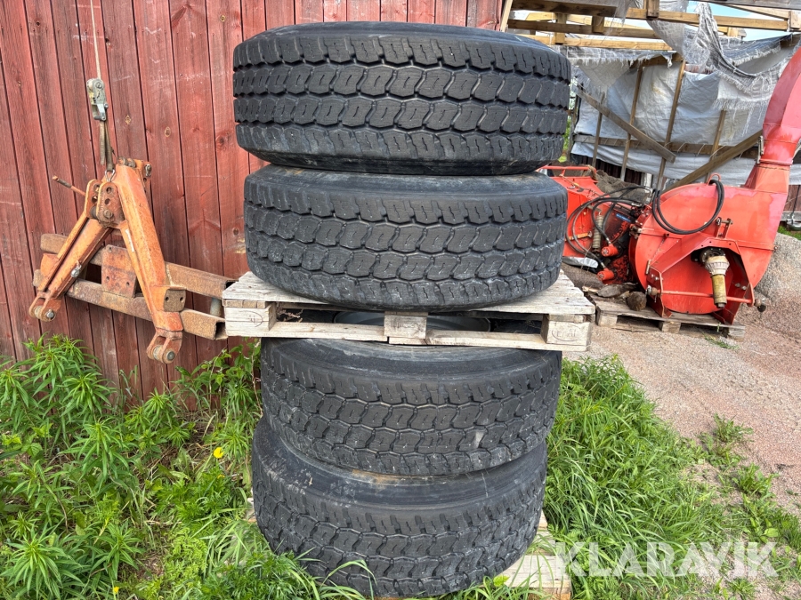 Entreprenaddäck Michelin Bandag Regummering 425/65R22.5 4st