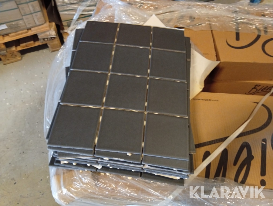 Kakel Bien Seramik Soft Black (30x40 Soft Black) 427st