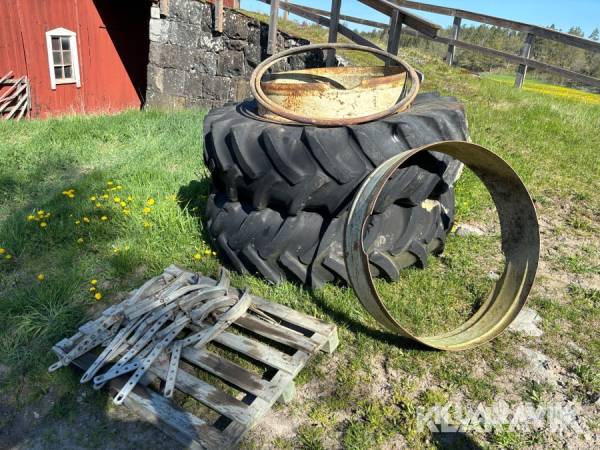 Dubbelhjul komplett med klämmor Goodyear 18.4 38