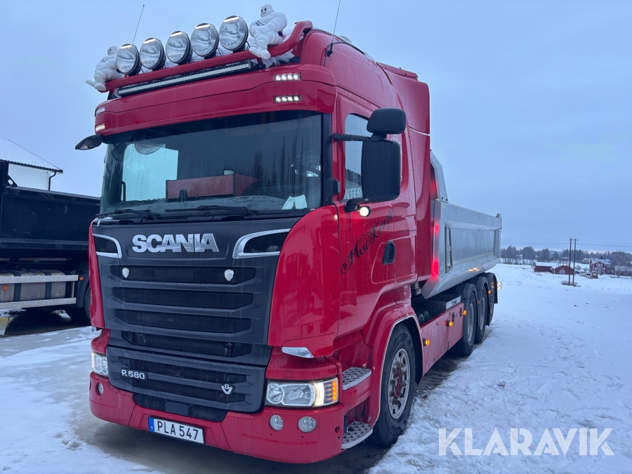 Lastbil Scania R580 8X4 tridem  schaktbil med tipp