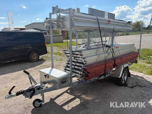 Ställningstrailer Assco Quadro med gavelskyddspaket