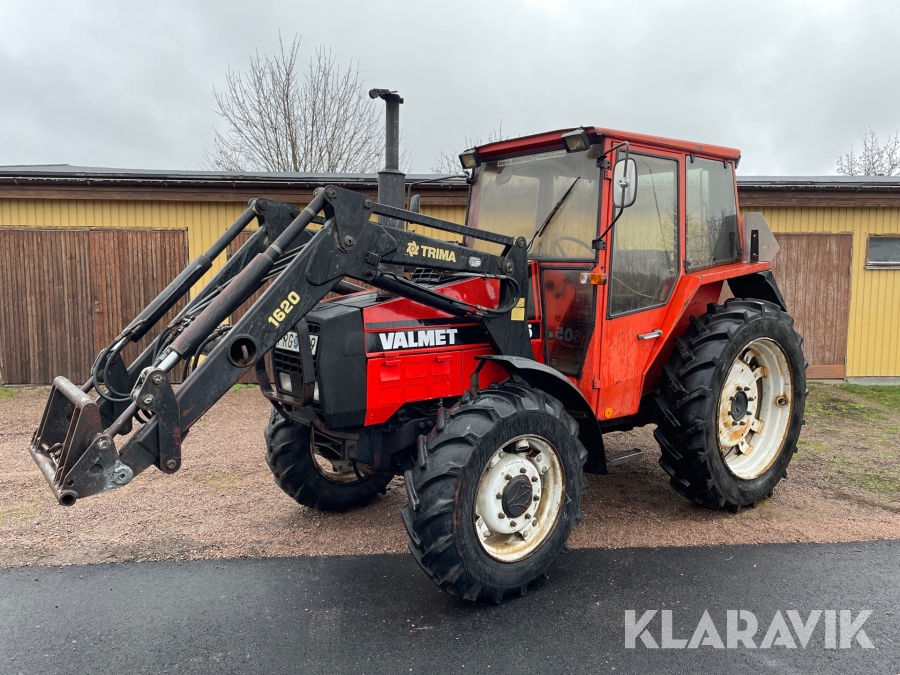 Traktor Volvo BM Valmet 605 med lastare