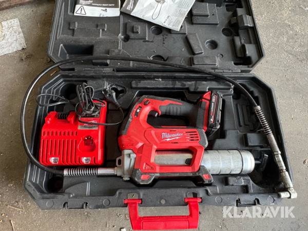 Fettspruta Milwaukee M18GG