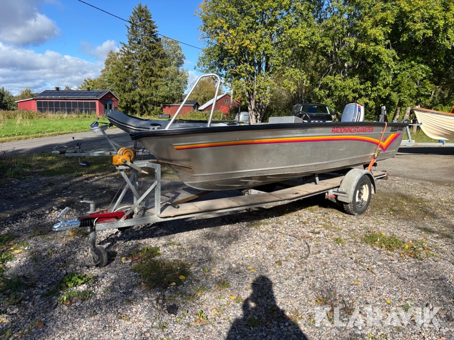 Båt Scorpion 440 35hk med trailer 80km/h
