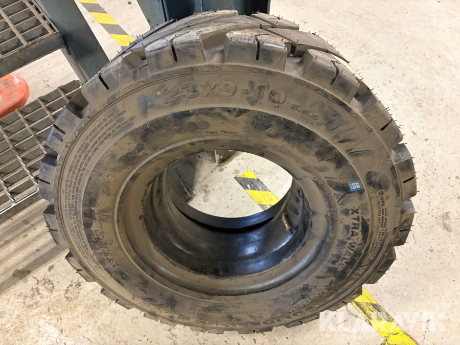 Truckdäck Solideal 23x9-10 1st