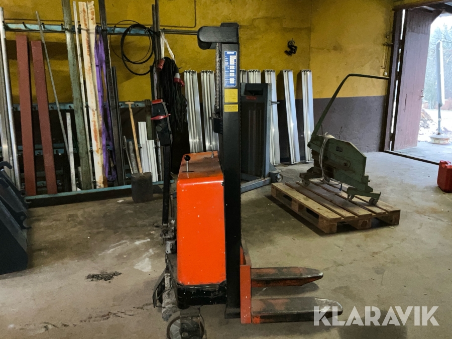 Höglyftande ledstaplare Kentruck 0099179