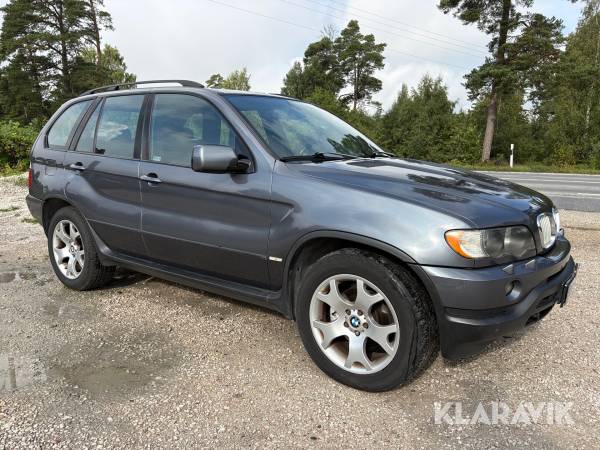 Personbil BMW X5 4.4i V8