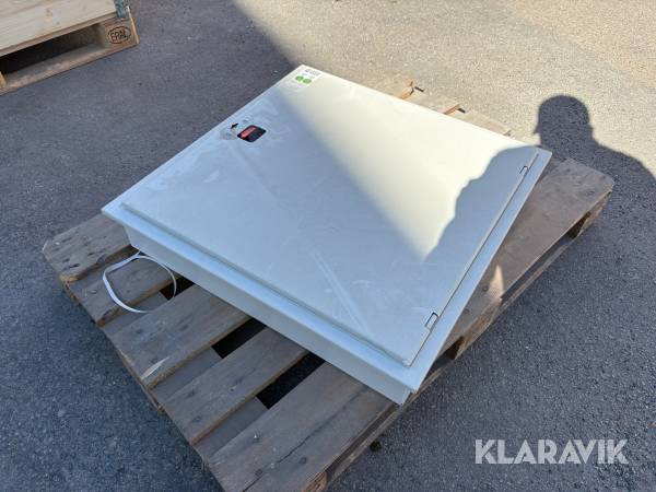 Brandslangskåp med slangvinda