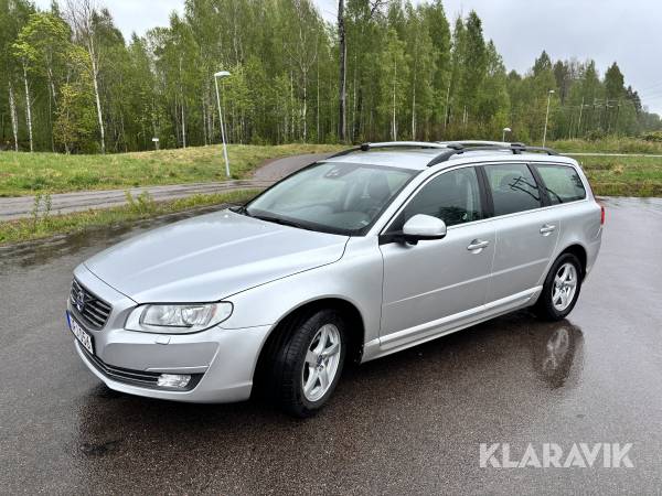 Volvo V70 Momentum D4