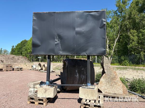 Fristående skylt