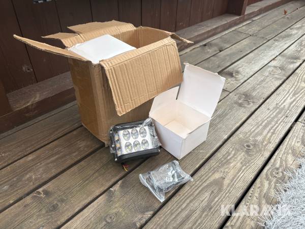 Arbetsbelysning 6 st med blixtljus