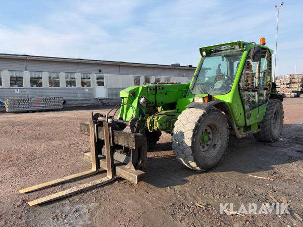 Teleskoplastare Merlo P28. 8Plus med gafflar