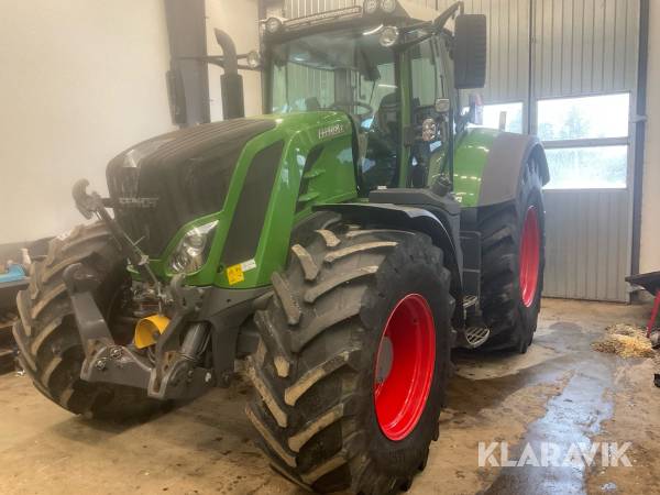 Traktor Fendt 828 Vario Profi Plus