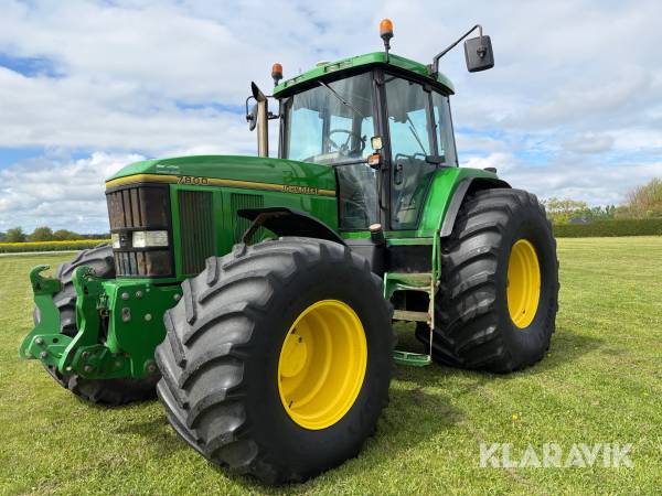 Traktor John Deere 7800