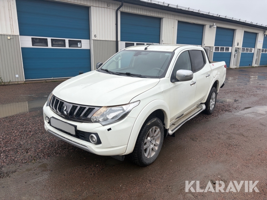 Pickup Mitsubishi L200 Dubbelhytt 4x4 Triton 2.4 DI-D