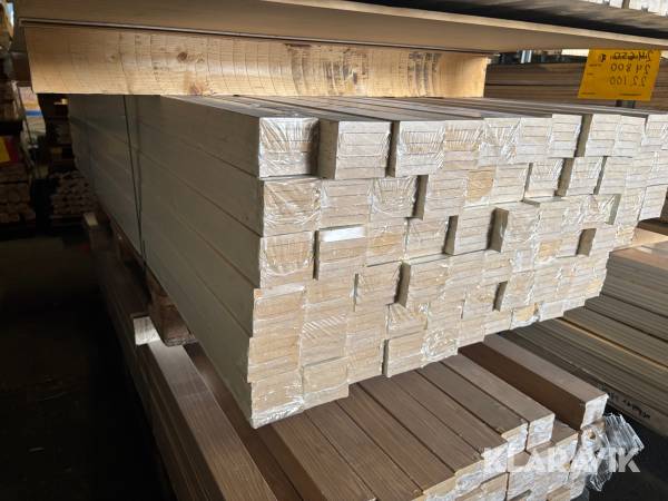 Foder vit 12x70mm x 2200mm