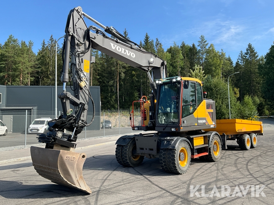 Grävmaskin Volvo EWR170E med tiltrotator Steelwrist , vagn och redskap