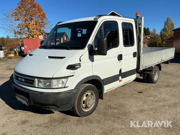Flakbil Iveco Daily III dubbelhytt