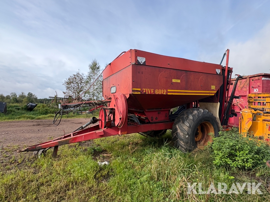 Konstgödselspridare Överum Tive 4012-6012 JET