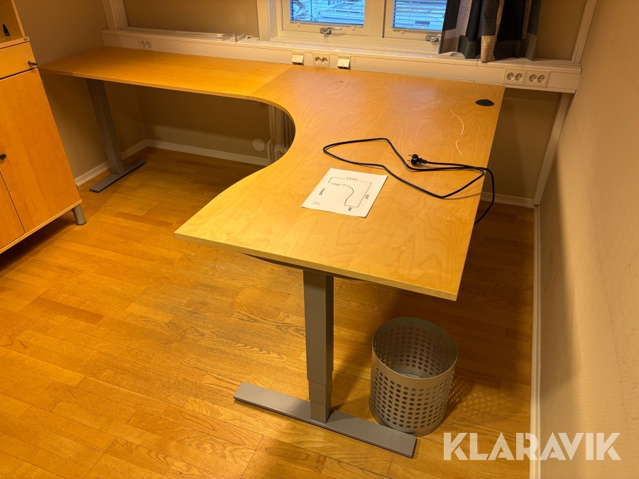 Skrivbord Kinnarps höj & sänk