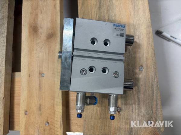 Luftcylindrar Festo DFM-32-30-P-A-GF