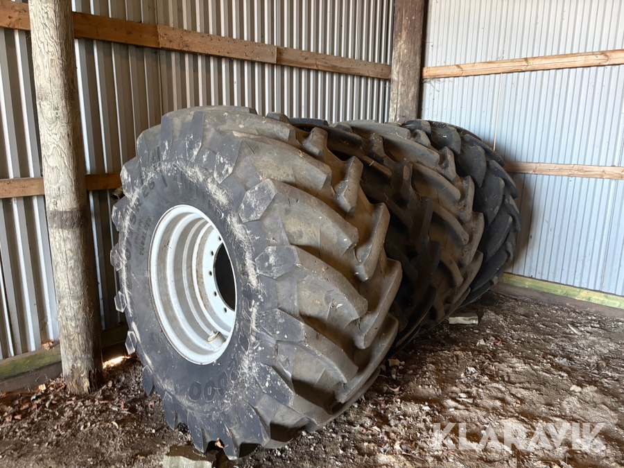 Däck på fälg 4 st Trelleborg