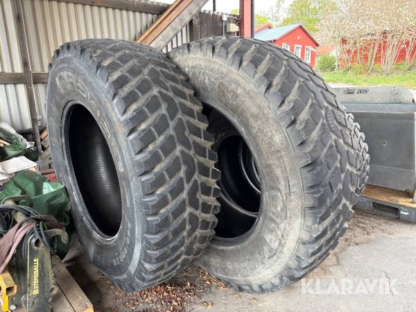 Vinterdäck till traktor Nokian TRI 2 540/80R38 Samt 440/80R28 4 st