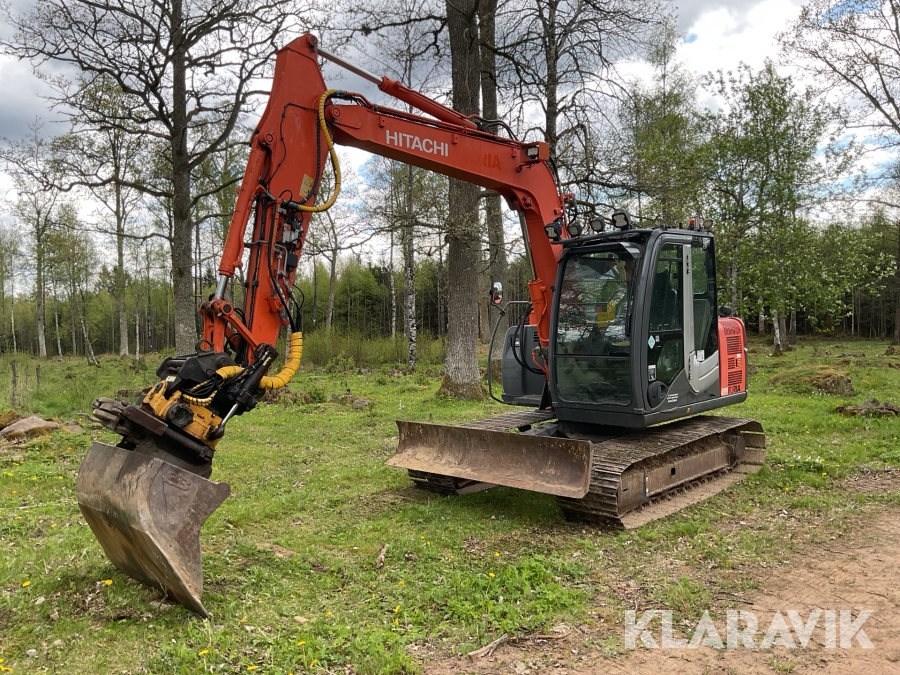 Grävmaskin Hitachi ZX 70LC med tiltrotator och redskap