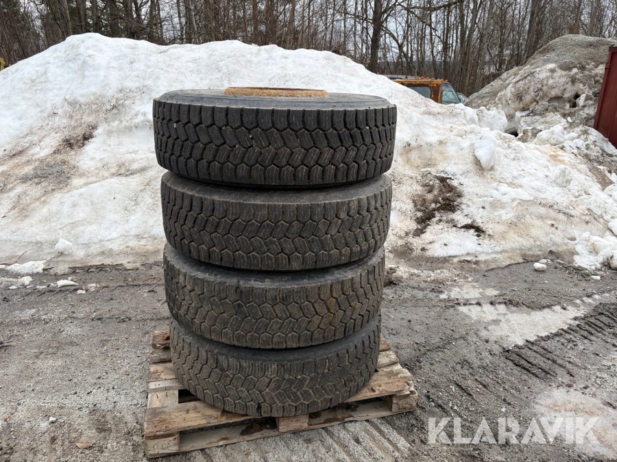 Däck Michelin Regummering 315/70R22.5 4st med fälg