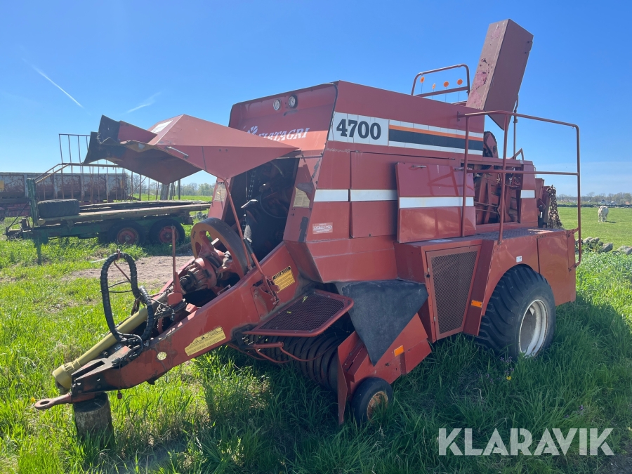 Balpress Fiat Hesston 4700