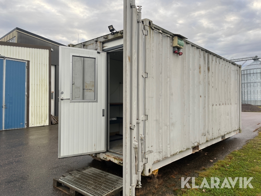 Rastcontainer på lastväxlarram 20 Fot
