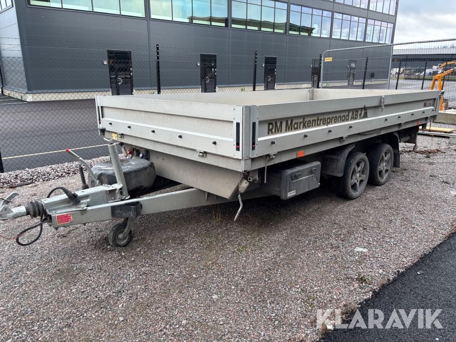 Personbilssläp Westbay Atlas B2