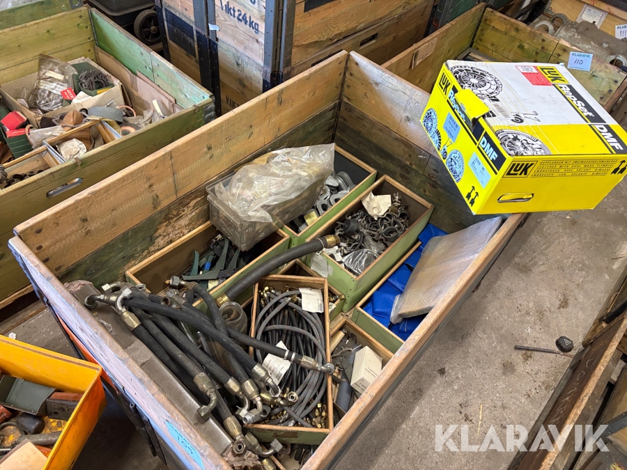 Slangar, verktyg m.m. 1st pall