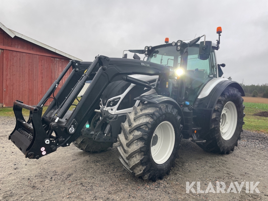 Traktor Valtra N174