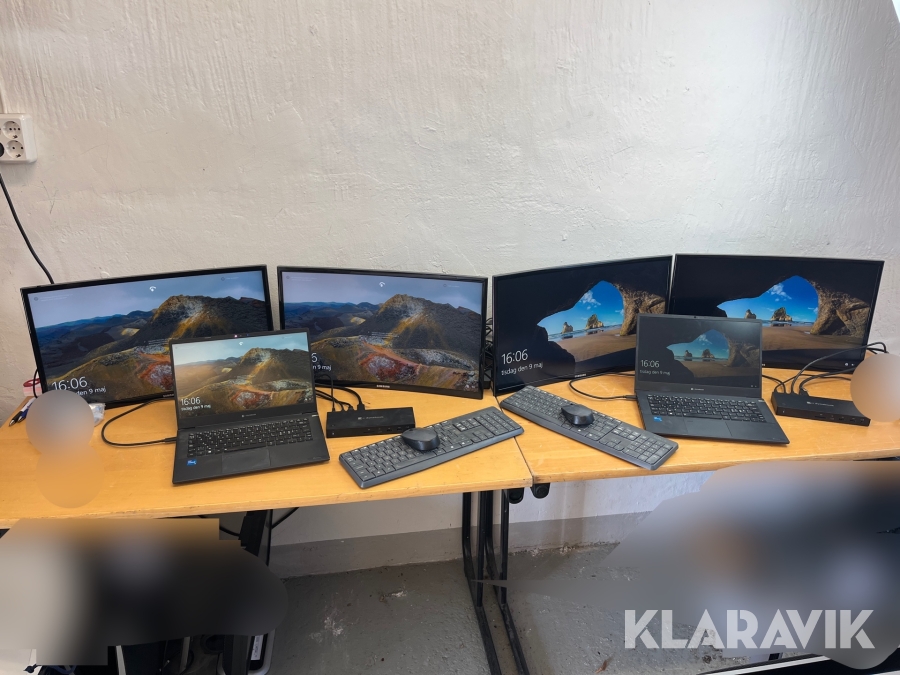 Laptops med externa skärmar Toshiba Dynabook Tecra