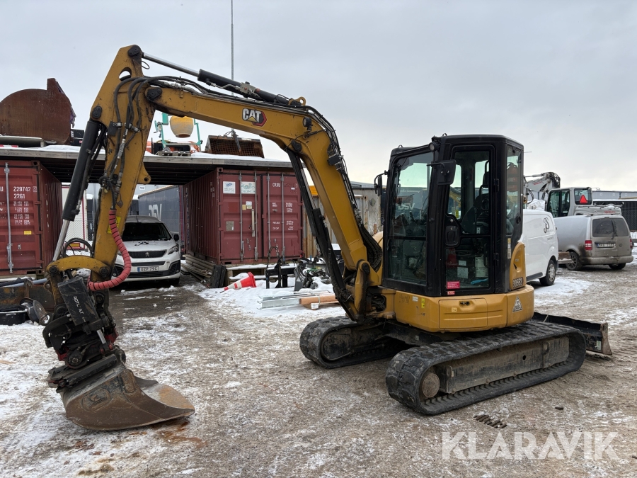 Grävmaskin CAT 305E2 med Rototilt och flera skopor