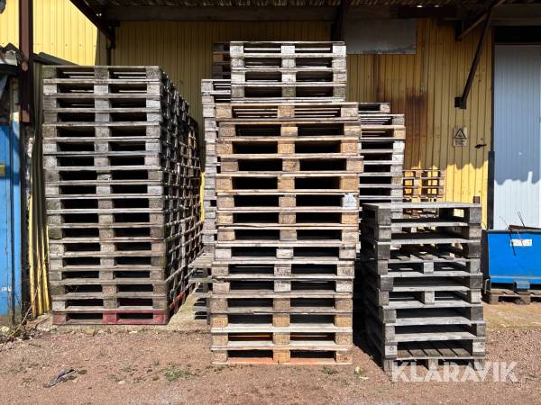 EU-pallar och halvpallar ca 160st