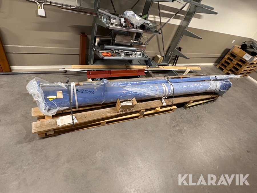 Pelarsvängkran Gigant PFT250 4 m med eltelfer