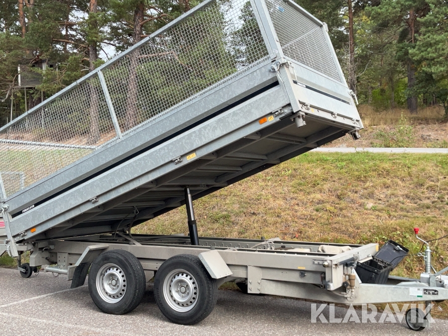 Tippsläp/maskinsläp Brenderup 3500kg med ramper