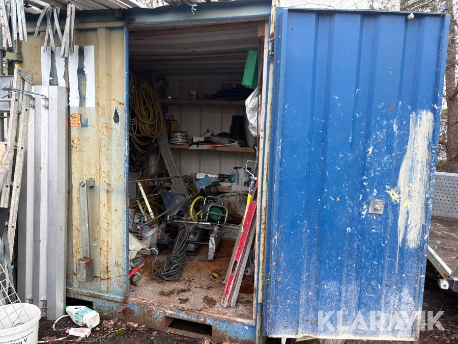 Container 8 fot med diverse murarverktyg