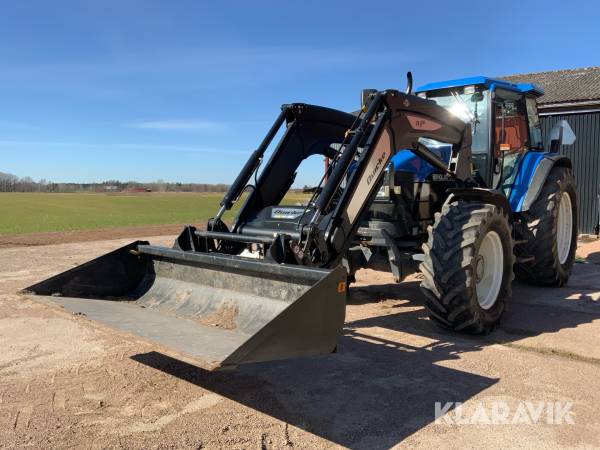 Traktor New Holland TM 115 Turbo 4WD med lastare och skopa