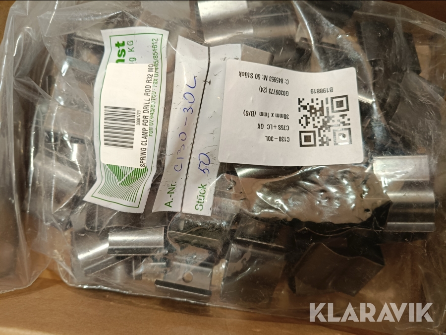 Fjäderklämmor för borrstänger