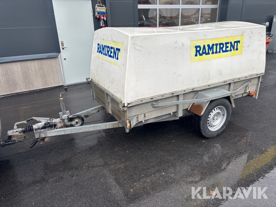 Personbilssläp Sävsjösläpet SSEL 1025 med kåpa